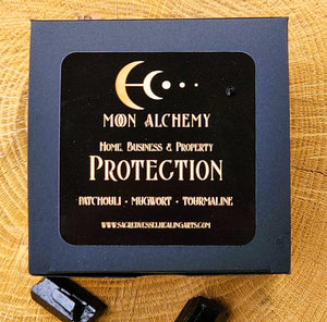 PROTECTION Votive Candles ~ Box of 4 Patchouli Basil Mugwort Black Tourmaline Chips Moon Alchemy Guard & Shield Home Business Property